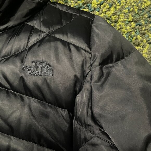 The North Face Aconcagua Parka 550 (women's M) - Picture 3 of 12